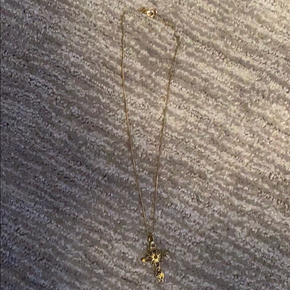 Cross Nexklace - Picture 2 of 3